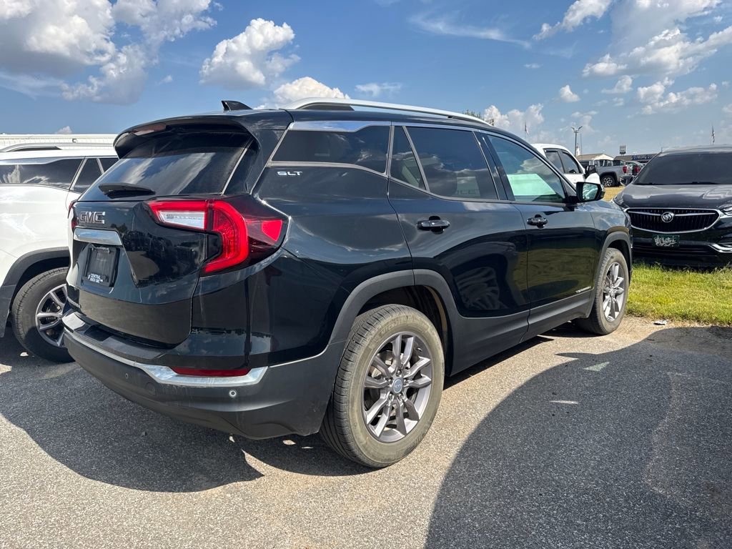 2023 Gmc Terrain SLT photo 2