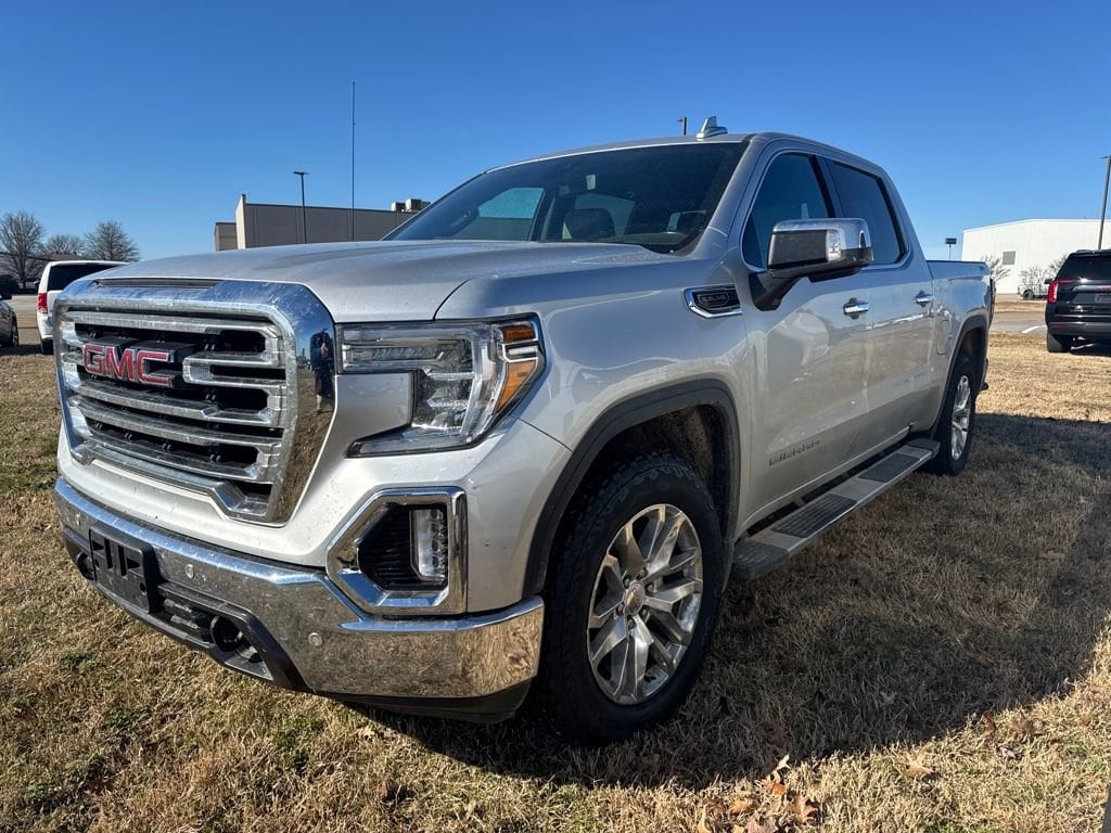 2019 GMC Sierra SLT's photo