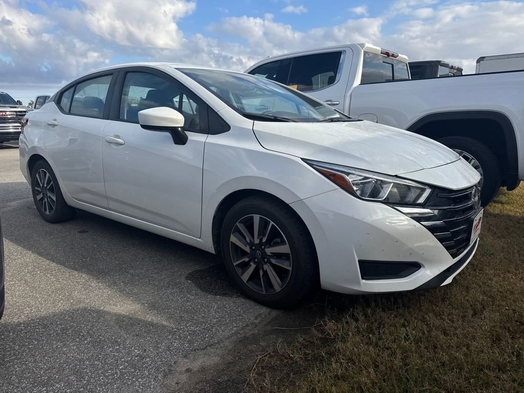 Used 2023 Nissan Versa SV