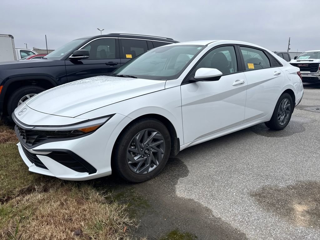 2024 Hyundai Elantra SEL