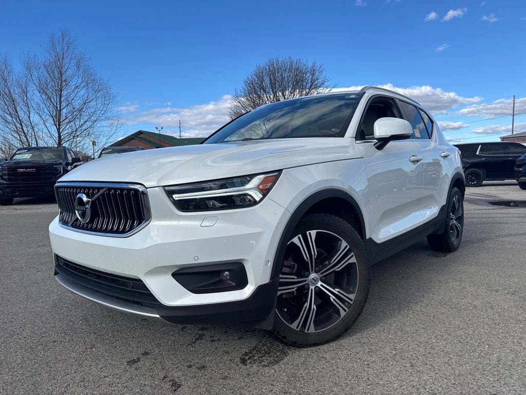 Used 2022 Volvo XC40 Inscription