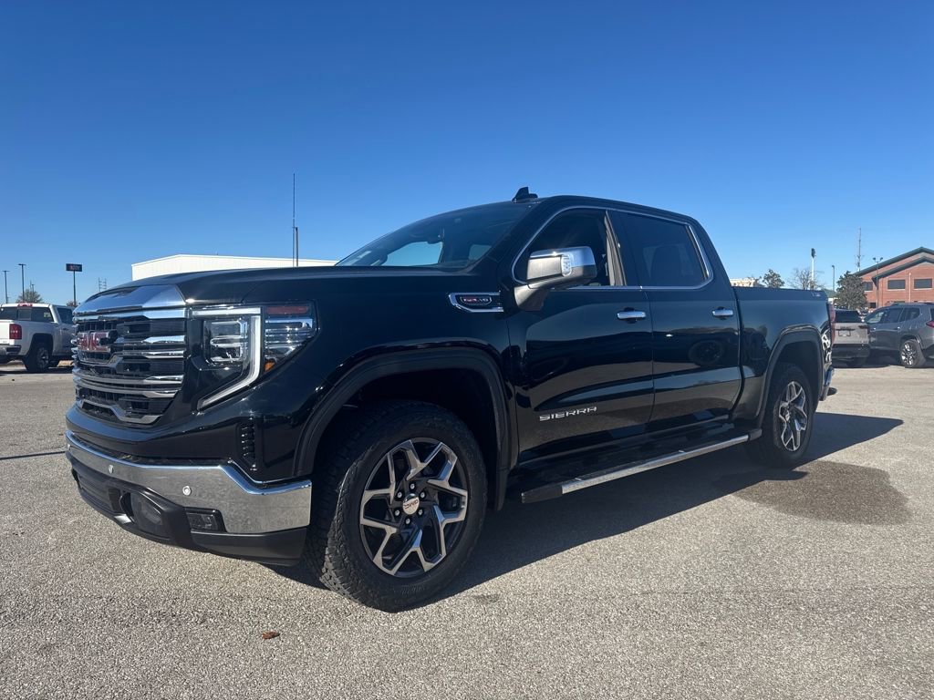 2026 GMC Sierra 1500 SLT's photo