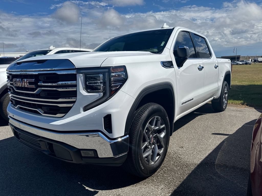 Used 2022 GMC Sierra 1500 SLT Truck