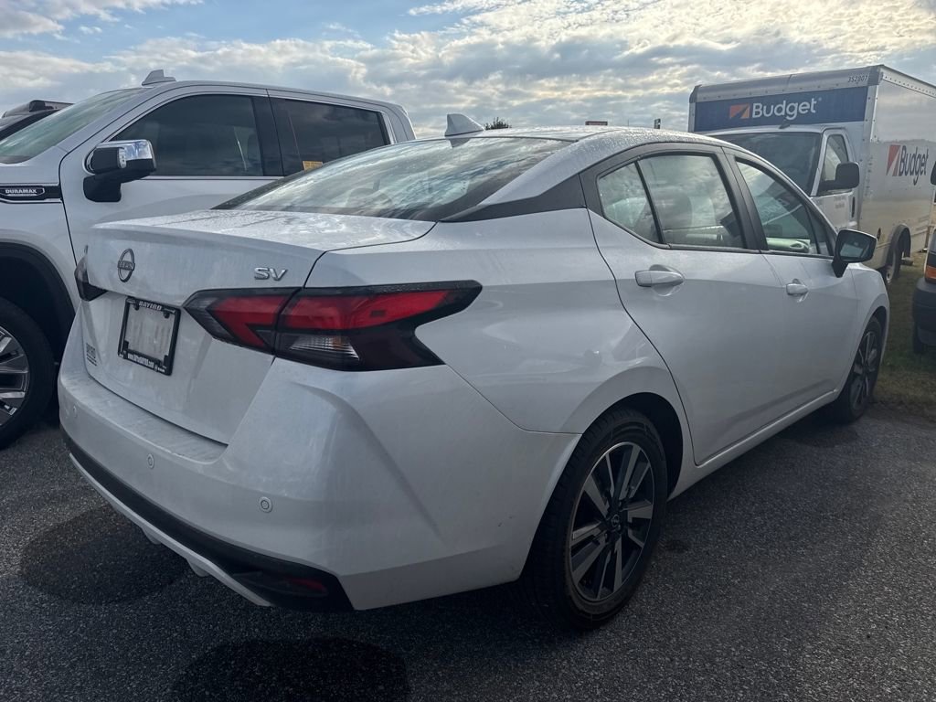 2023 Nissan Versa 1.6 SV photo 3