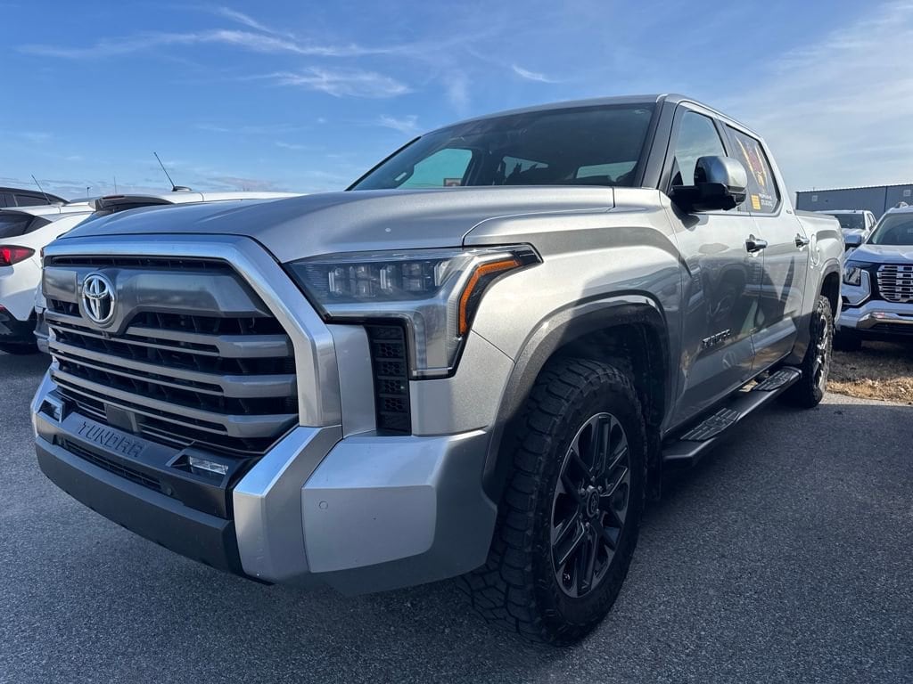 2024 Toyota Tundra Limited's photo