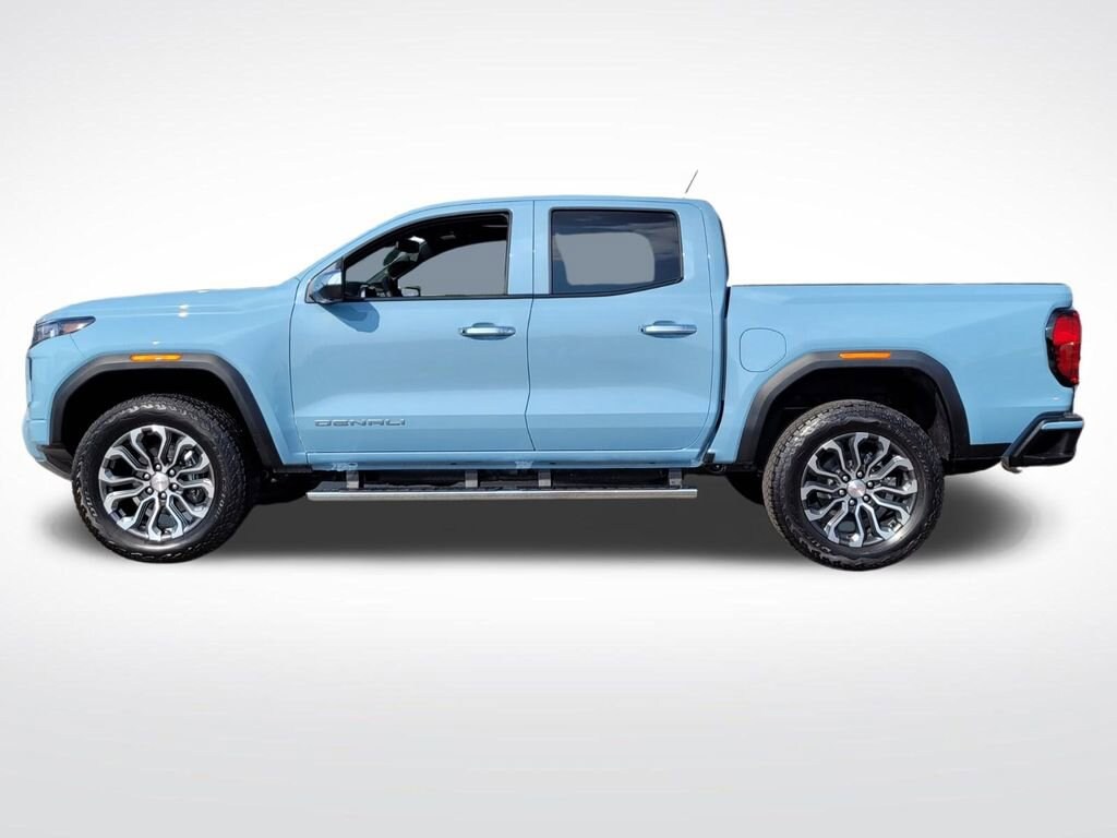2025 Gmc Canyon Denali photo 2