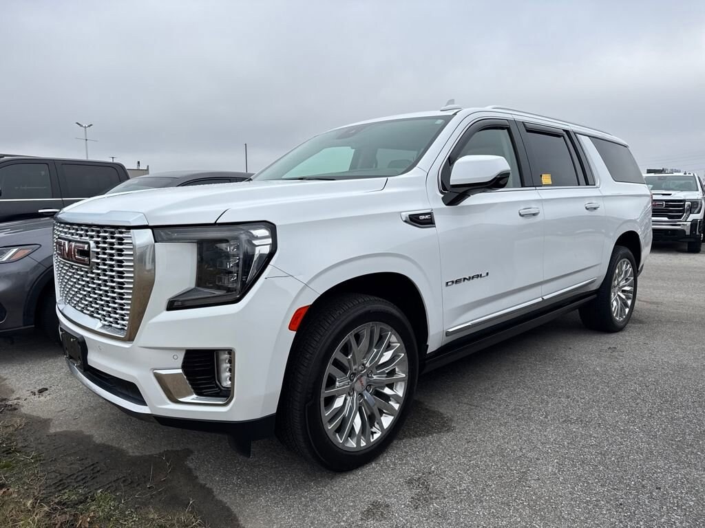 Used 2023 GMC Yukon XL Denali SUV