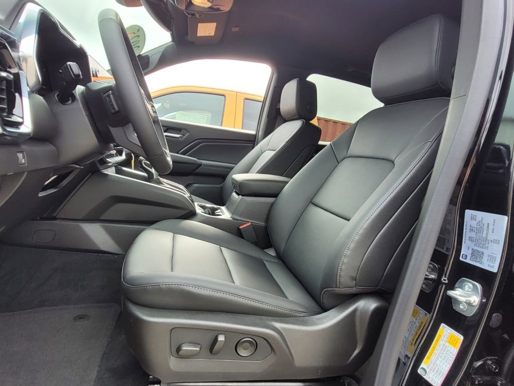 2025 Gmc Canyon Elevation photo 4