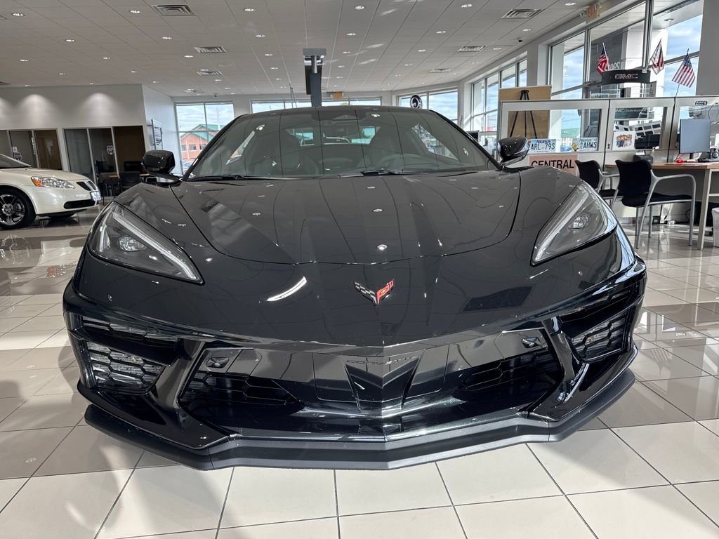 2024 Chevrolet Corvette Stingray Convertible 2LT photo 2