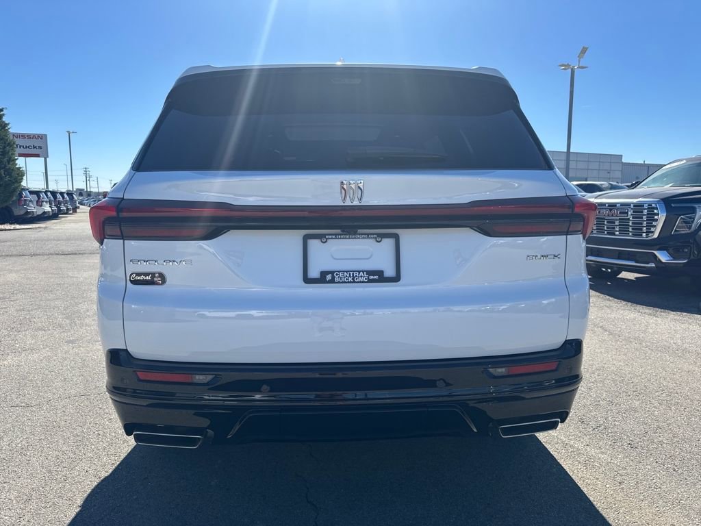 2026 Buick Enclave Sport Touring photo 4