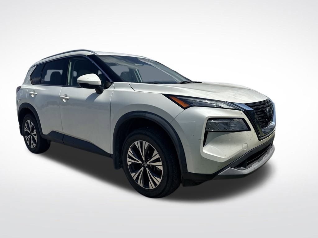 2021 Nissan Rogue SV photo 2