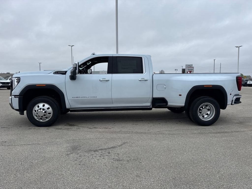 New 2026 GMC Sierra 3500 HD Denali Ultimate DRW Truck