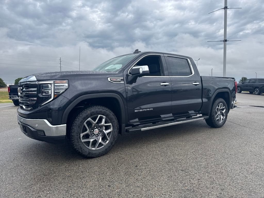 2026 GMC Sierra 1500 SLT's photo