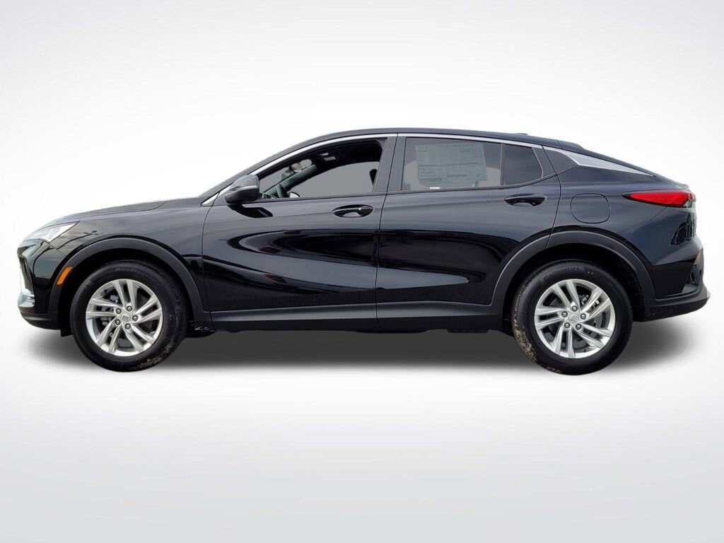 2025 Buick Envista Preferred photo 2