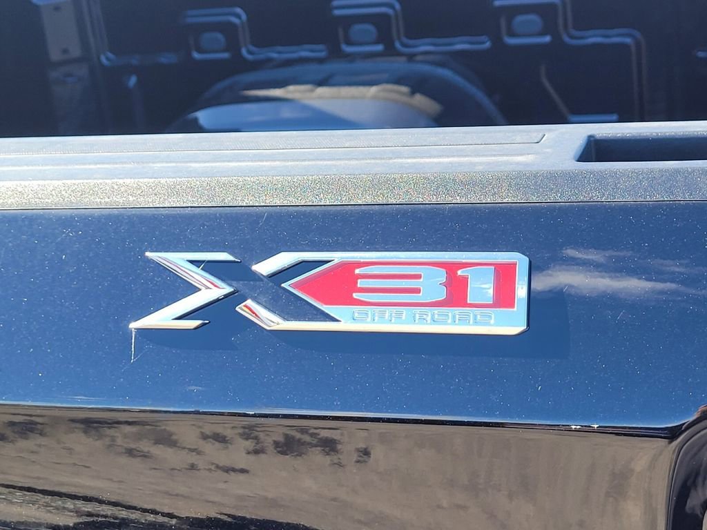 2025 Gmc Sierra 1500 SLT photo 4