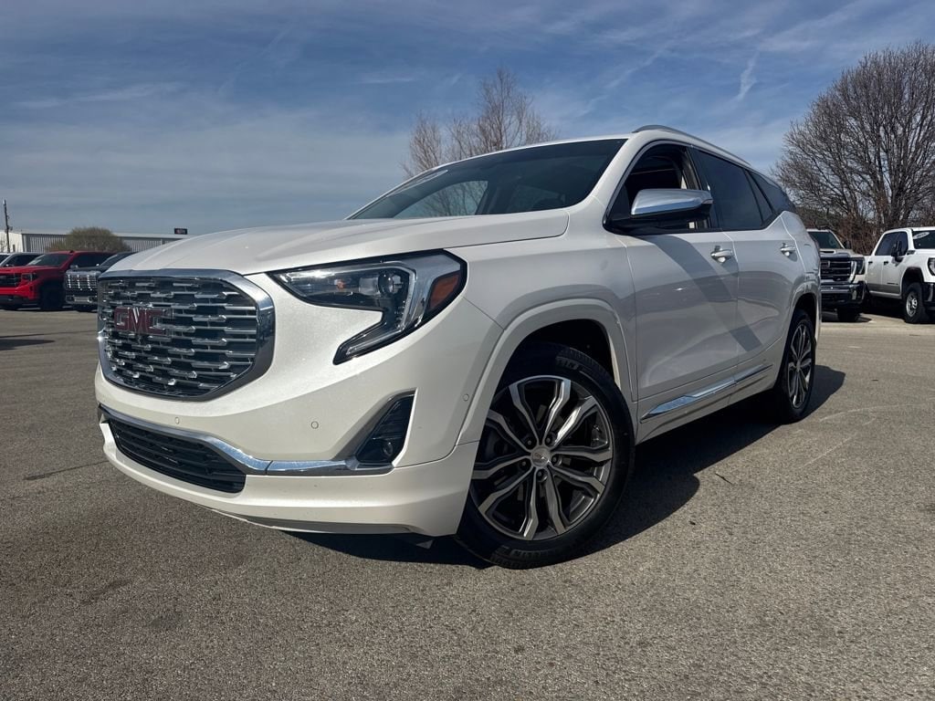 2020 GMC Terrain Denali's photo