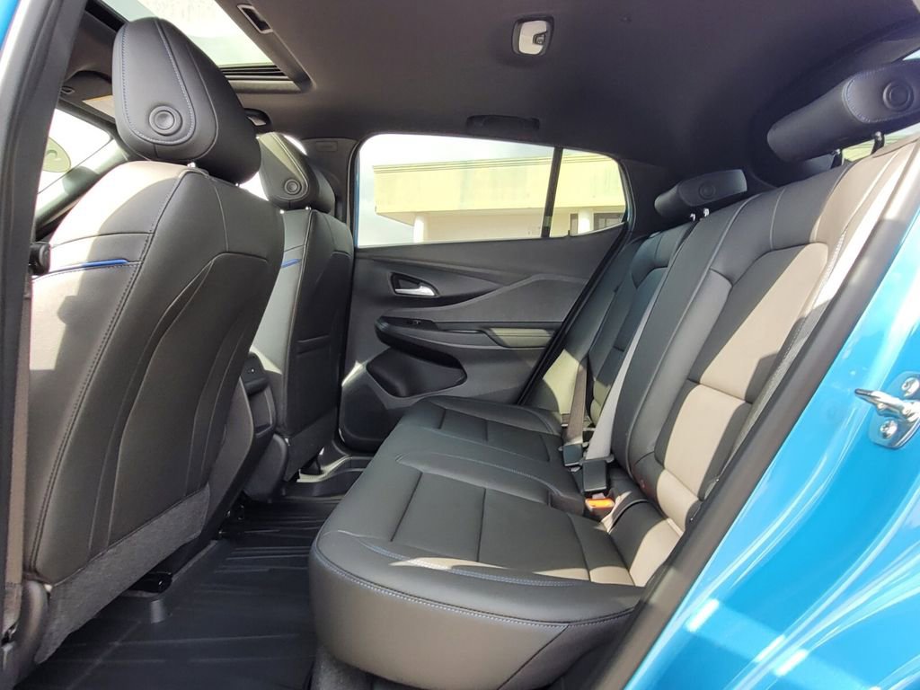 2025 Buick Envista ST photo 4