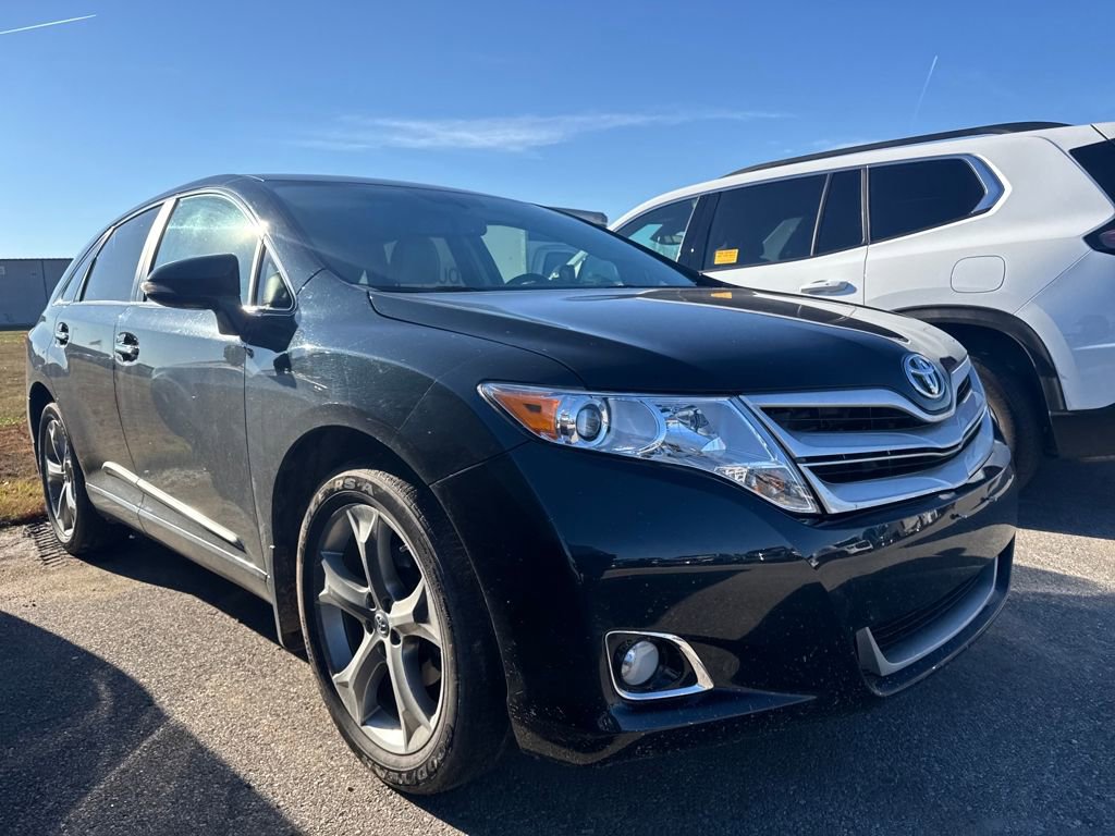 2015 Toyota Venza XLE photo 3