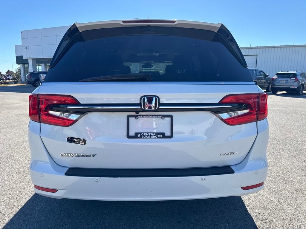 Used 2023 Honda Odyssey Elite