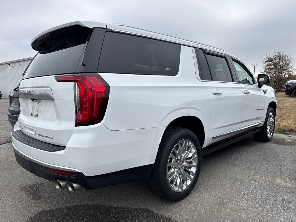 Used 2023 GMC Yukon XL Denali SUV