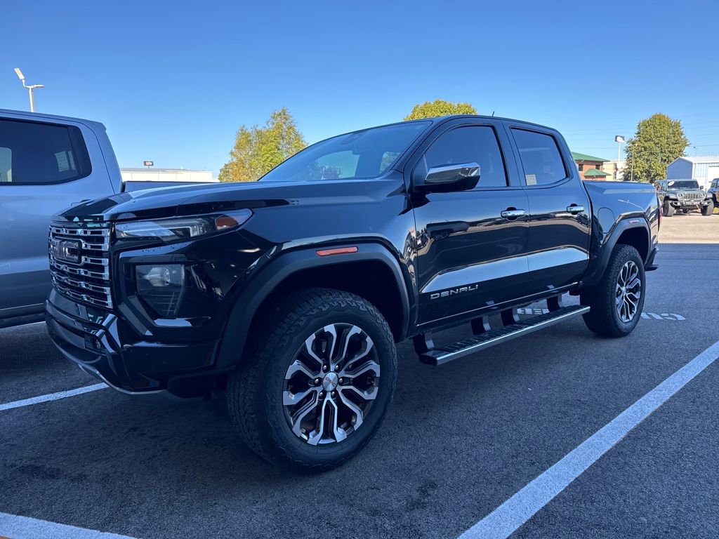 2024 GMC Canyon Denali's photo