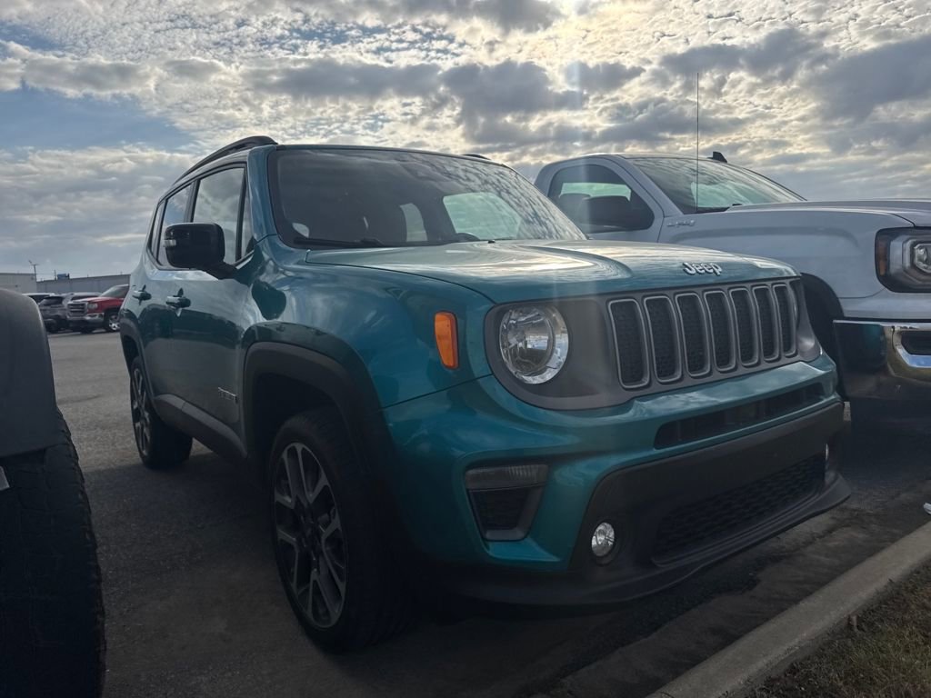 2022 Jeep Renegade Limited photo 3