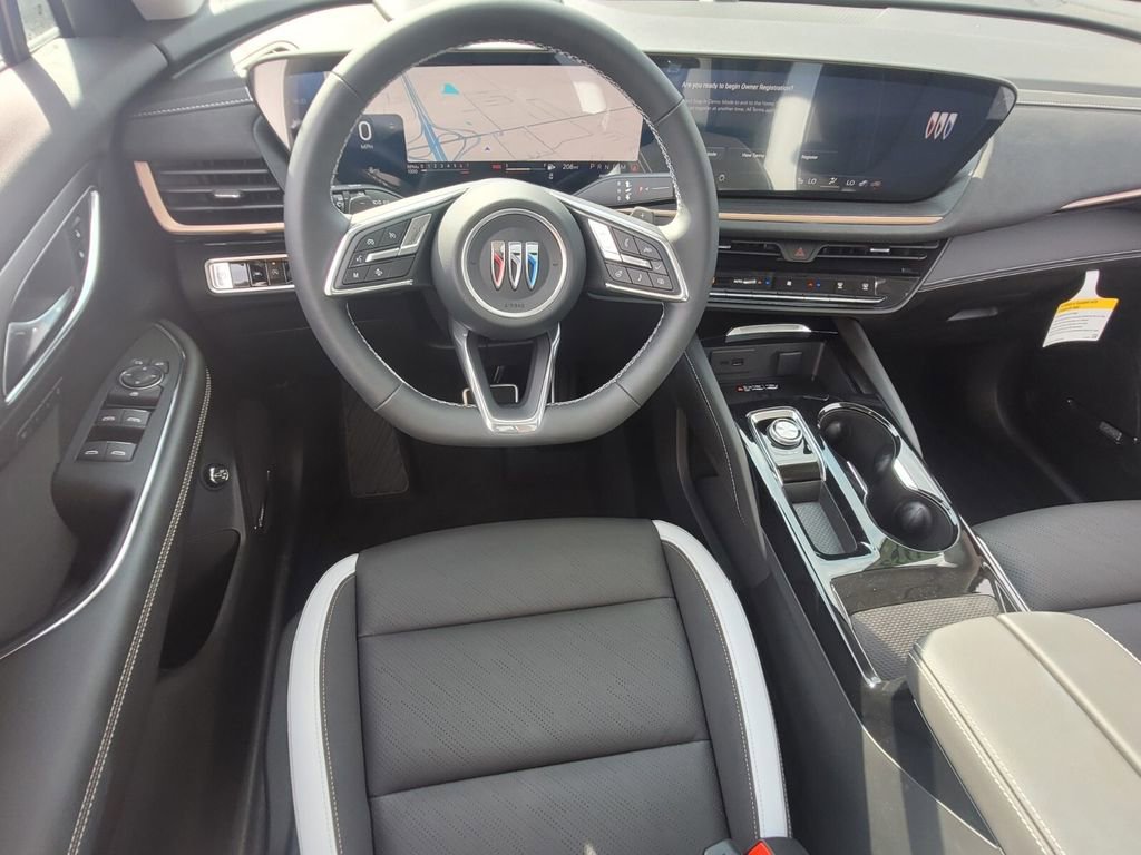 2025 Buick Envision Sport Touring photo 4