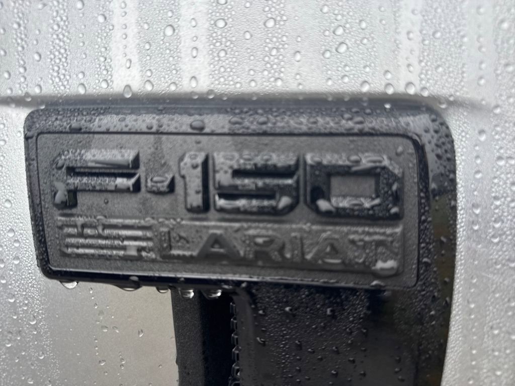 2024 Ford F-150 Lariat photo 2