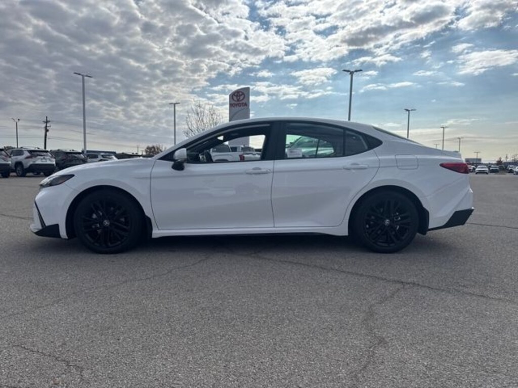 Used 2026 Toyota Camry SE Sedan
