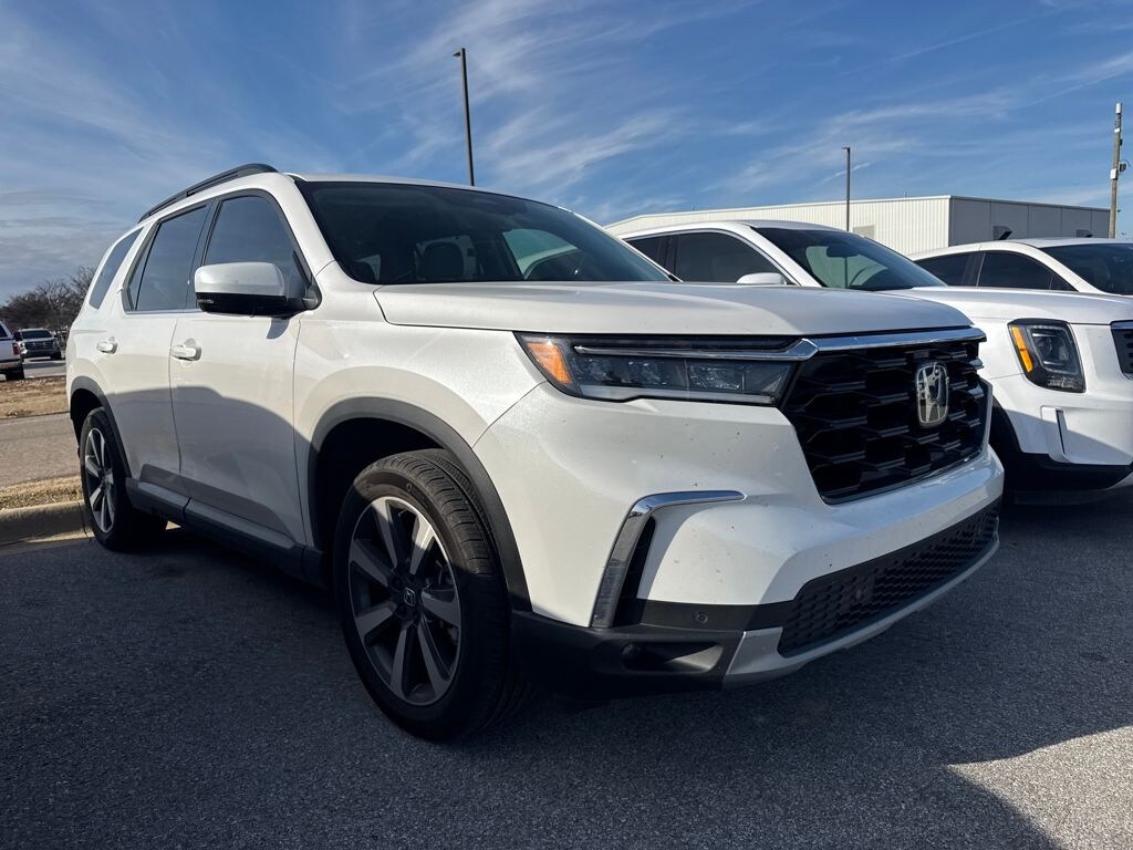 Used 2024 Honda Pilot Touring SUV
