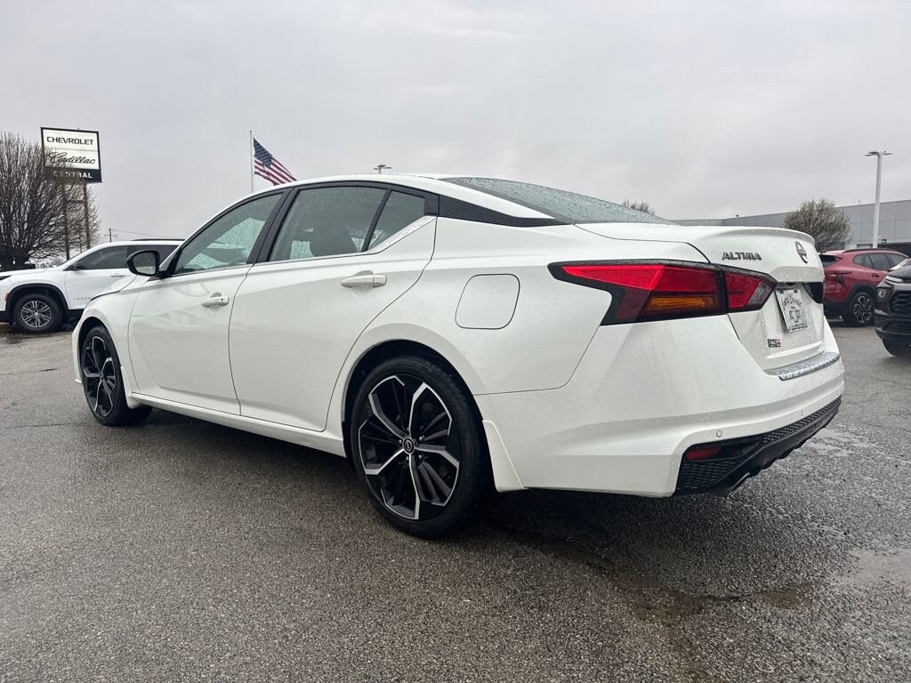 Used 2023 Nissan Altima 2.5 SR