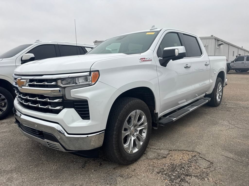 2024 Chevrolet Silverado 1500 LTZ's photo