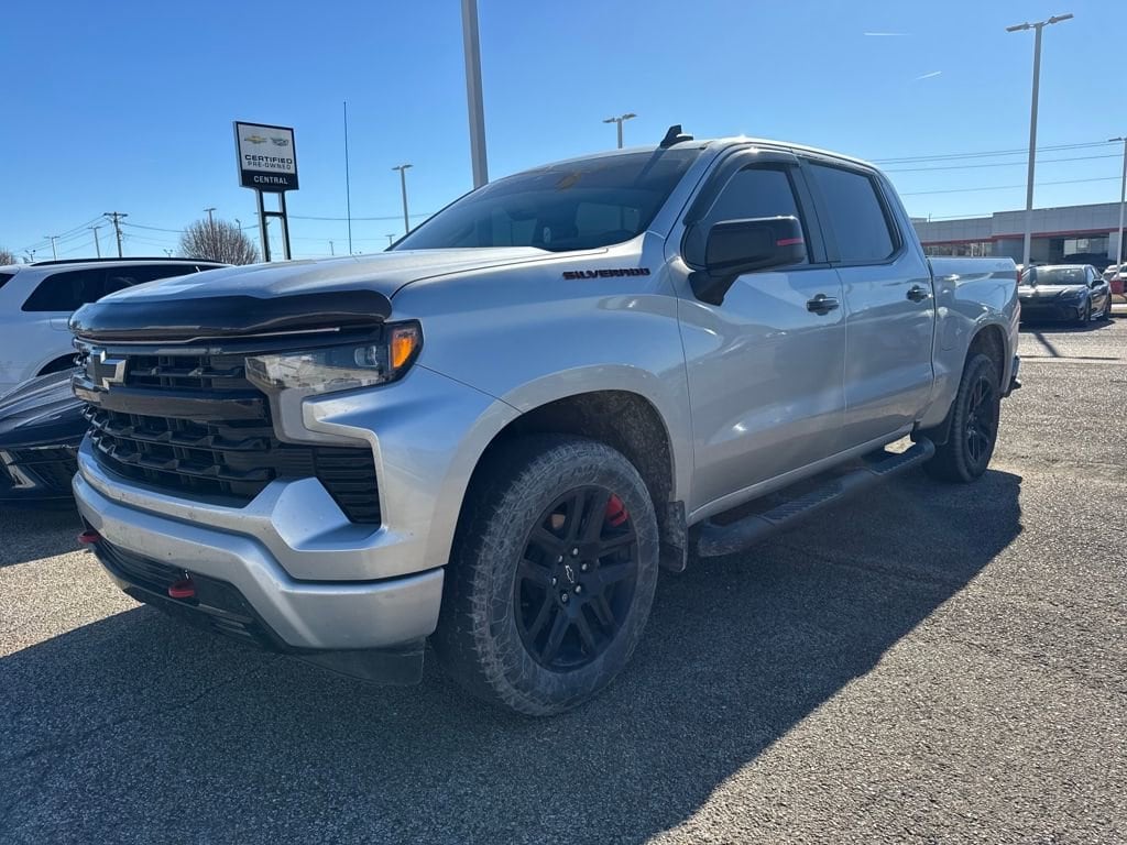 2022 Chevrolet Silverado Base's photo