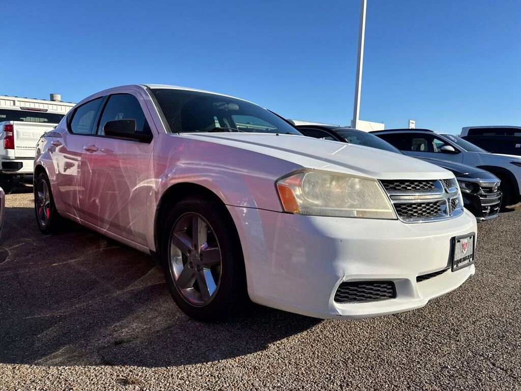 Used 2013 Dodge Avenger SE