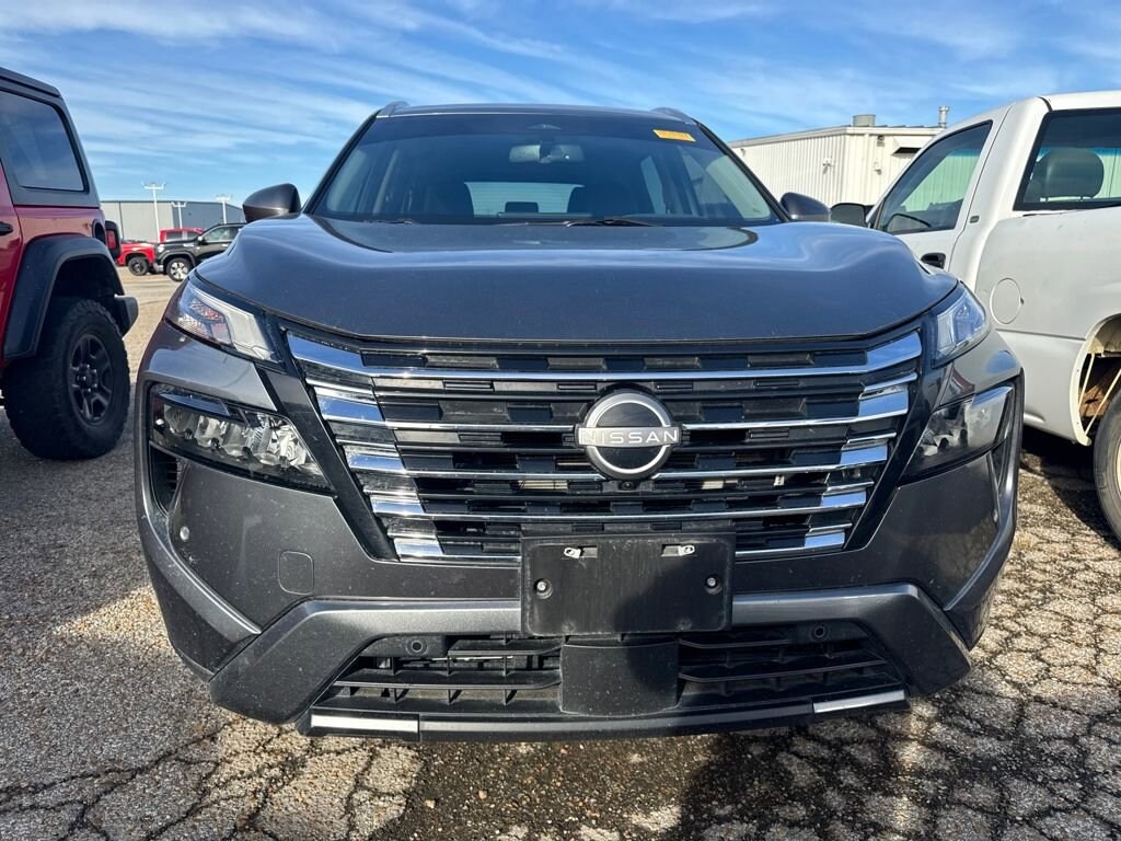 Used 2024 Nissan Rogue SL