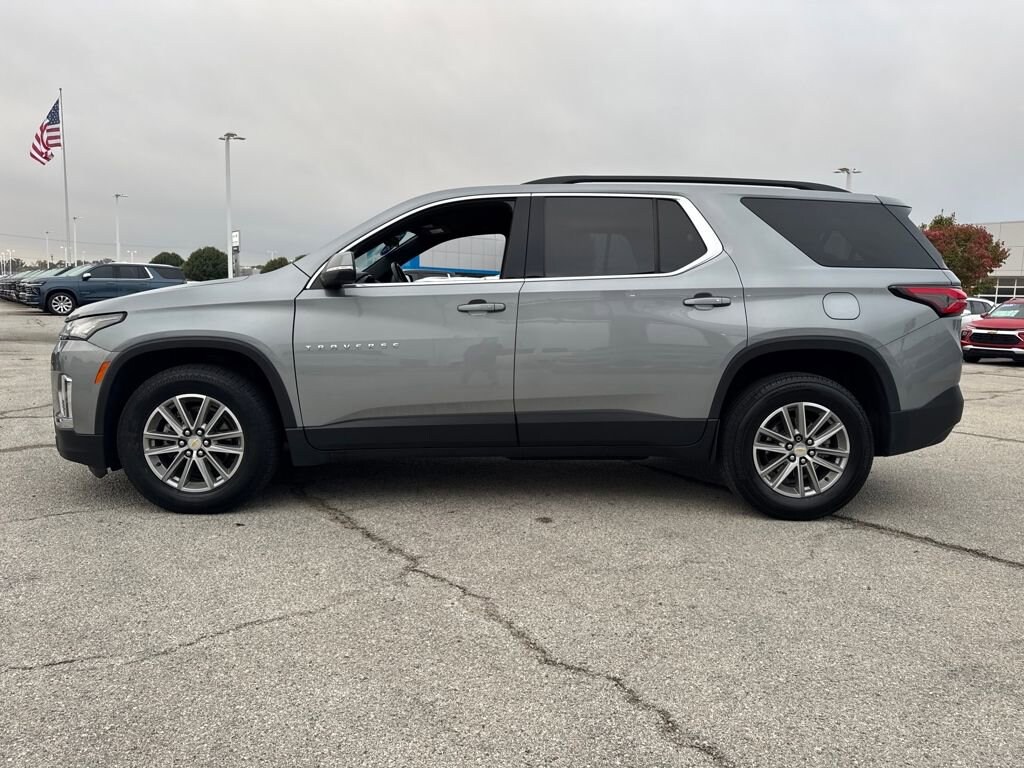 Used 2023 Chevrolet Traverse LT Cloth SUV