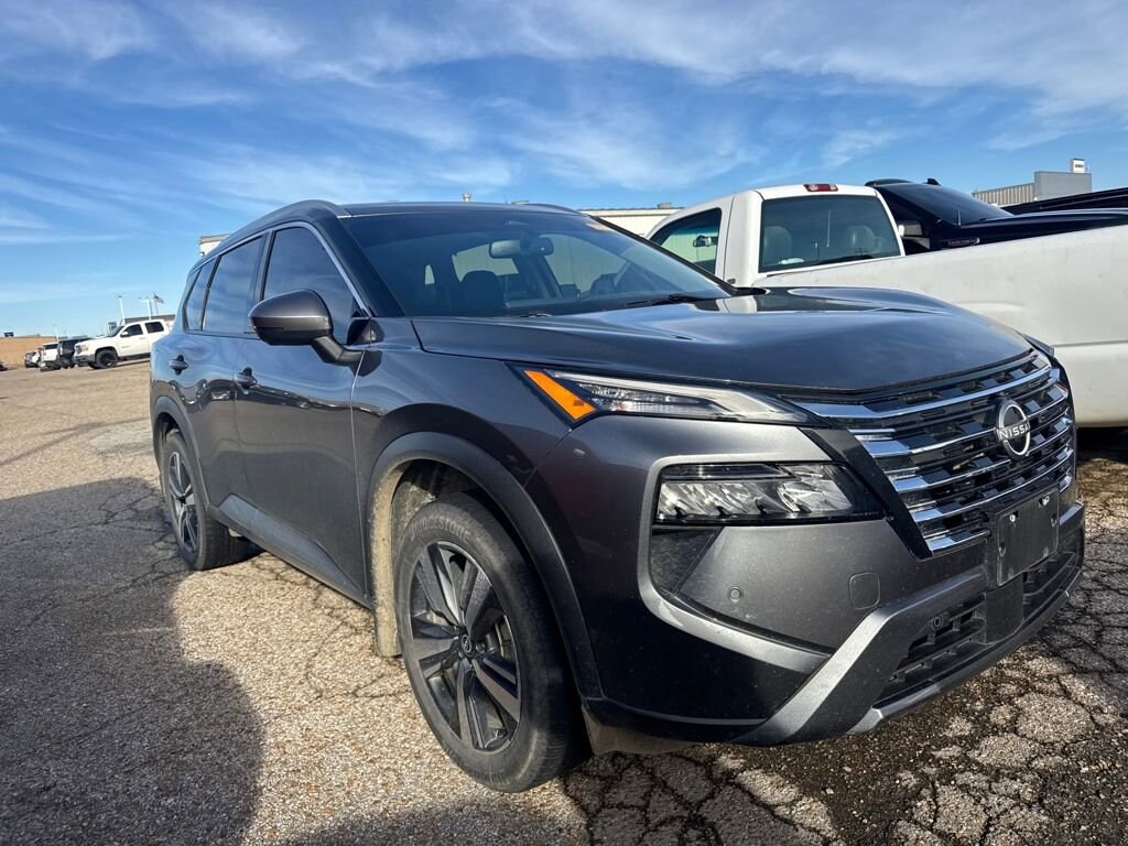 Used 2024 Nissan Rogue SL