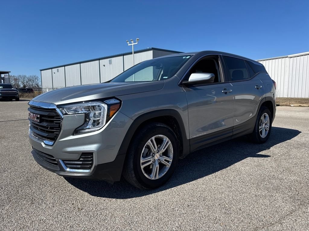 Used 2024 GMC Terrain SLE SUV