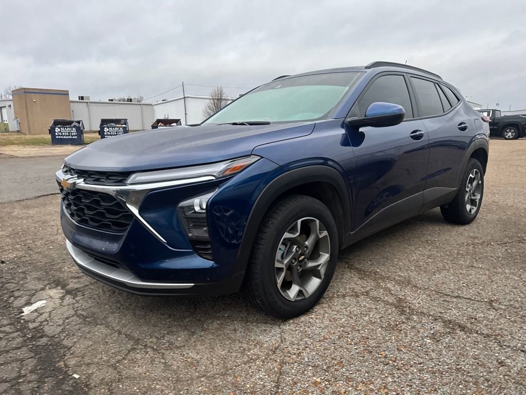 2024 Chevrolet Trax LT's photo