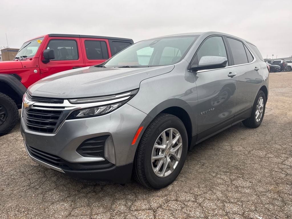 2024 Chevrolet Equinox LT's photo