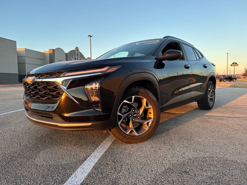 2024 Chevrolet Trax LT's photo