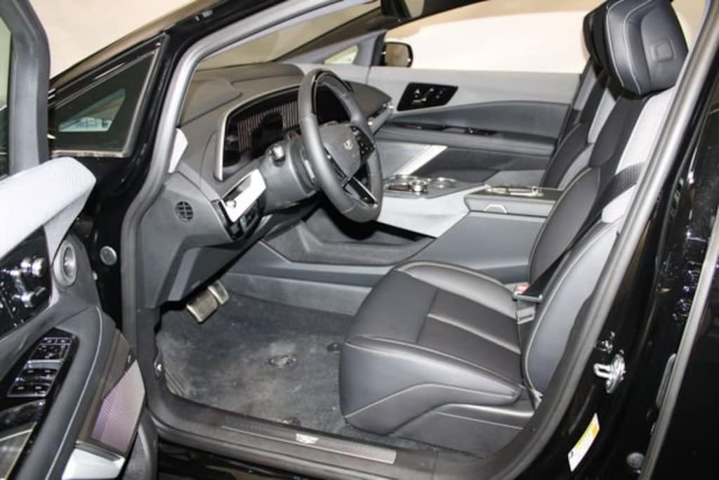 New 2026 CADILLAC OPTIQ Sport SUV
