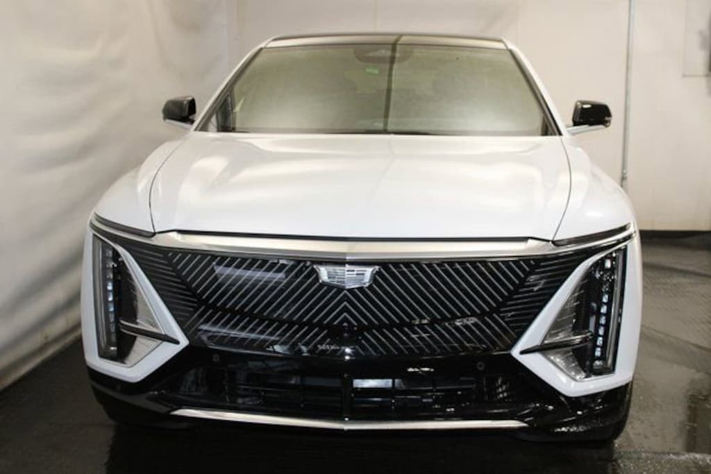 New 2026 CADILLAC LYRIQ Luxury SUV