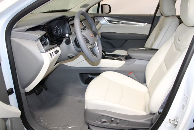 2026 Cadillac XT5 Premium Luxury - Photo 5