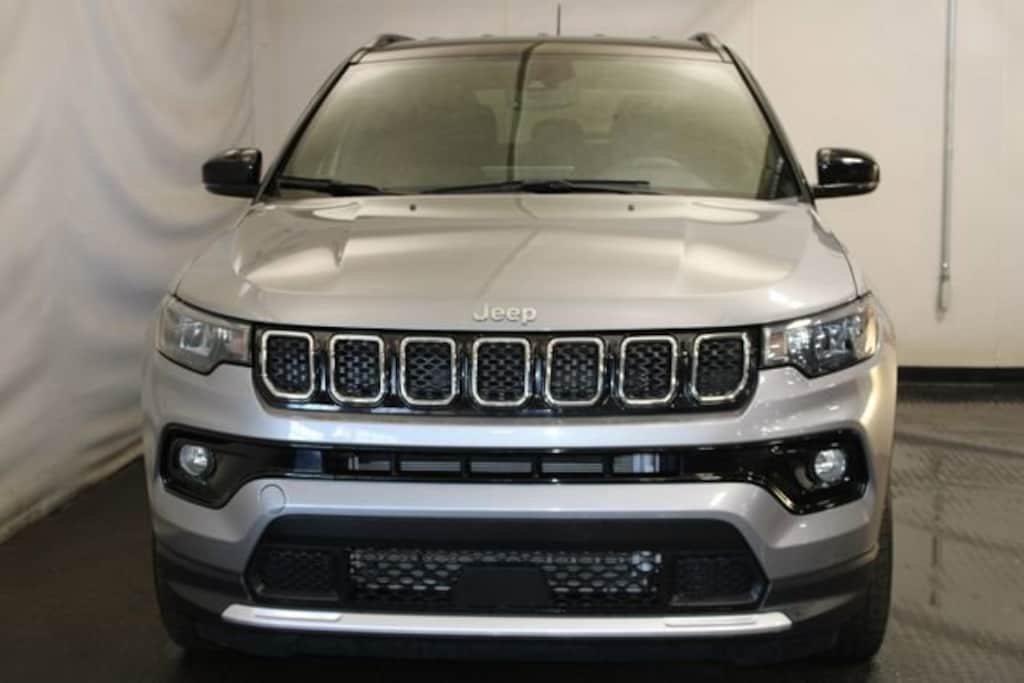 Used 2024 Jeep Compass Limited