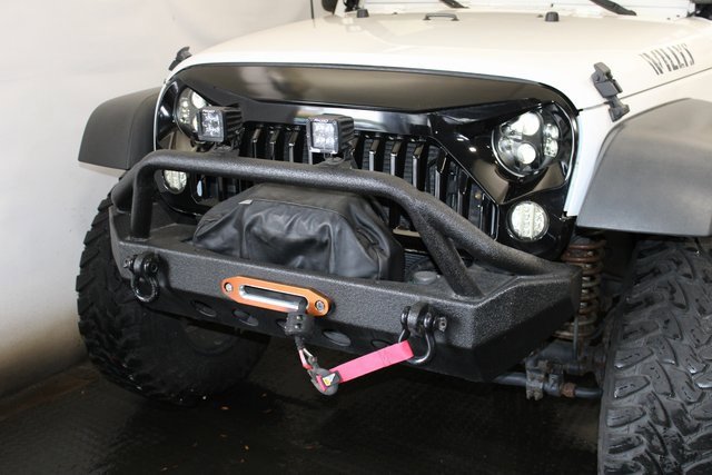 2015 Jeep Wrangler Unlimited Willys Wheeler photo 3