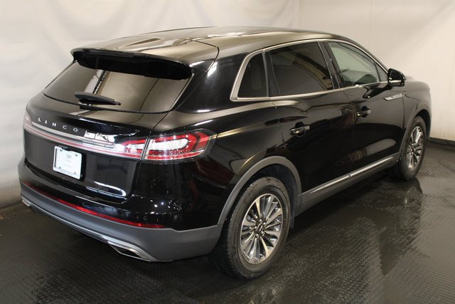 2021 Lincoln Nautilus Reserve photo 4