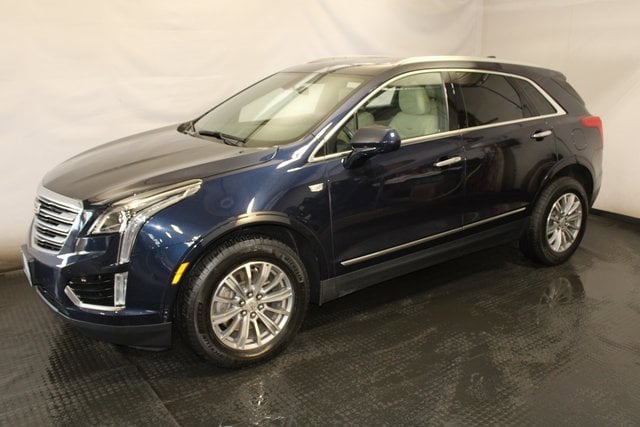 Used 2017 Cadillac XT5 Luxury with VIN 1GYKNDRS5HZ295586 for sale in Cleveland, OH