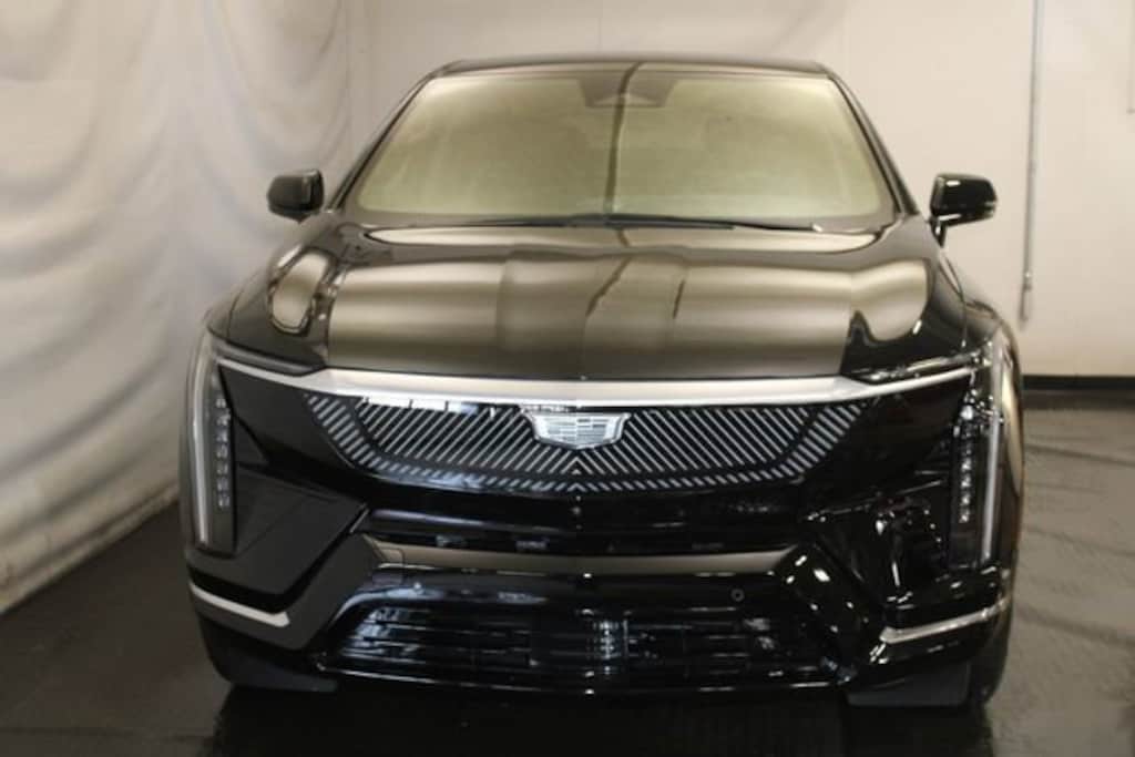 New 2026 CADILLAC OPTIQ Luxury SUV