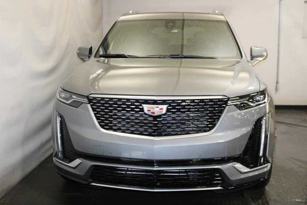 New 2025 CADILLAC XT6 Luxury SUV
